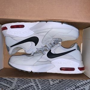 Nike air maxes